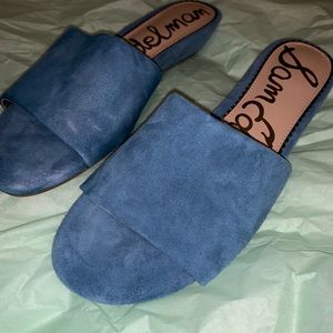 Suede open toed Mules